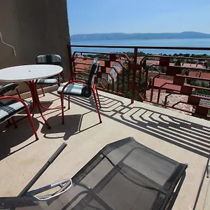 https://apartments-nikola-novi-vinodolski.primorje-gorskikotar.com